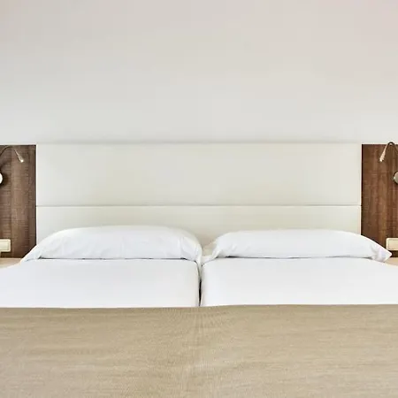 Globales Cala Viñas Adults Only 16+